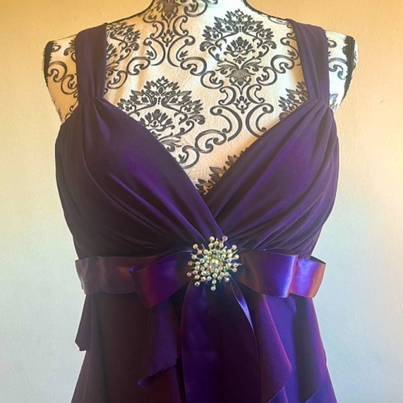 Xscape by Joanna Chen purple formal dress - Picture 3 of 4
